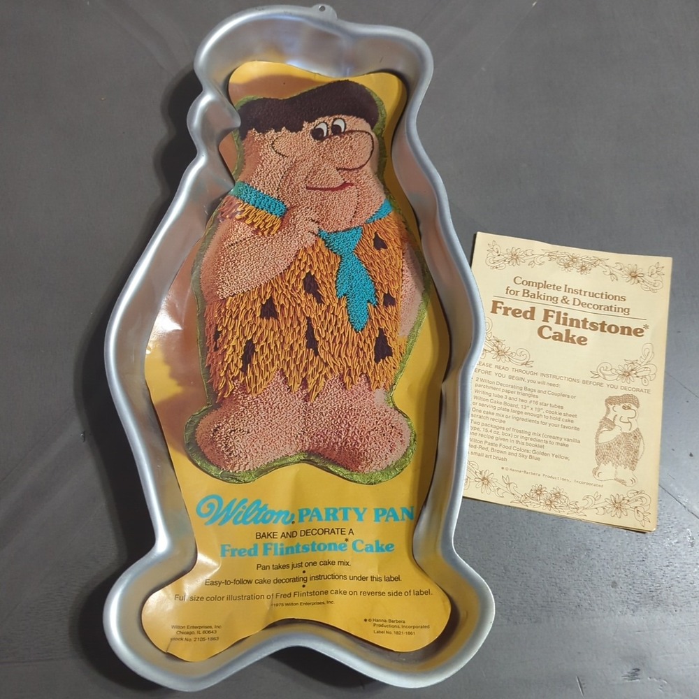 Wilton Fred Flintstone Vintage 1975 Cake Pan With Instructions 502-186